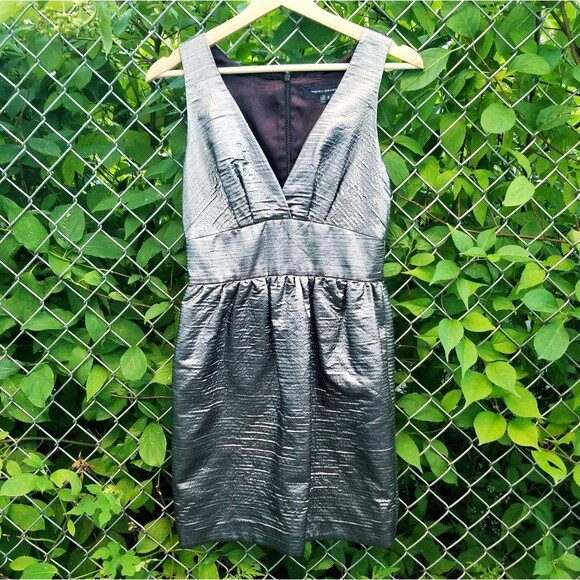 French Connection Princess Helen Silver Sleeveless Surplice V-Neck Bow Dress 2 - Picture 1 of 14